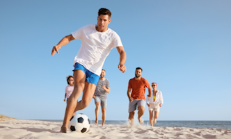 beach voetbal 332x200